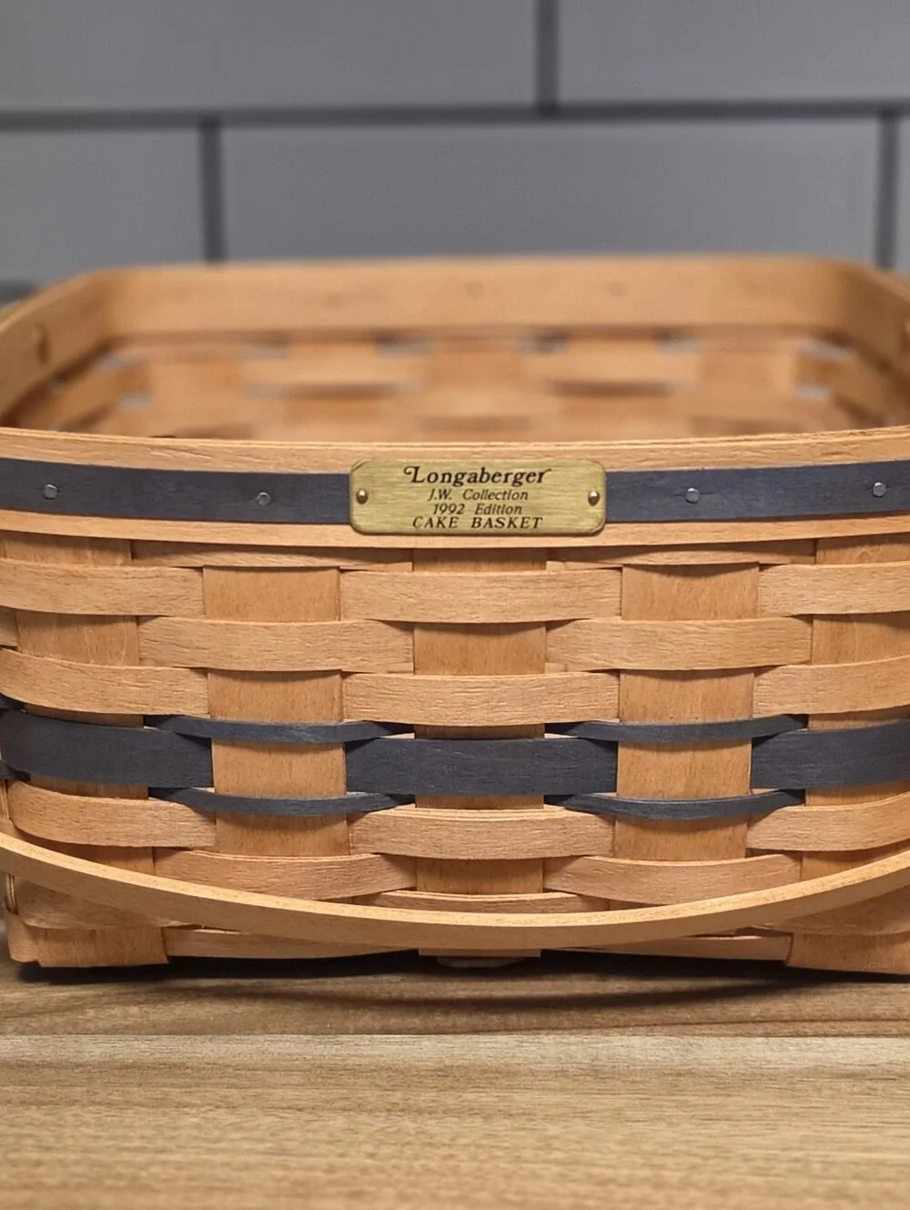 Longaberger 1992 JW Collection Cake Basket